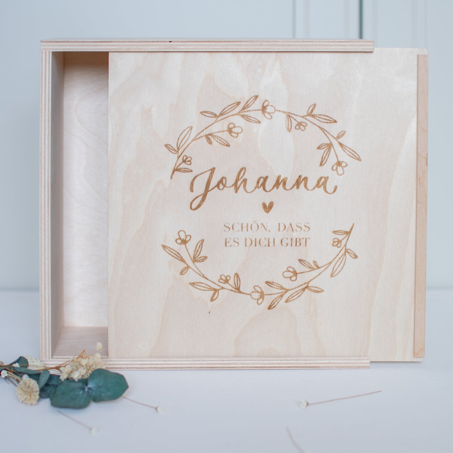 Erinnerungskiste "Name" personalisiert 25x25cm