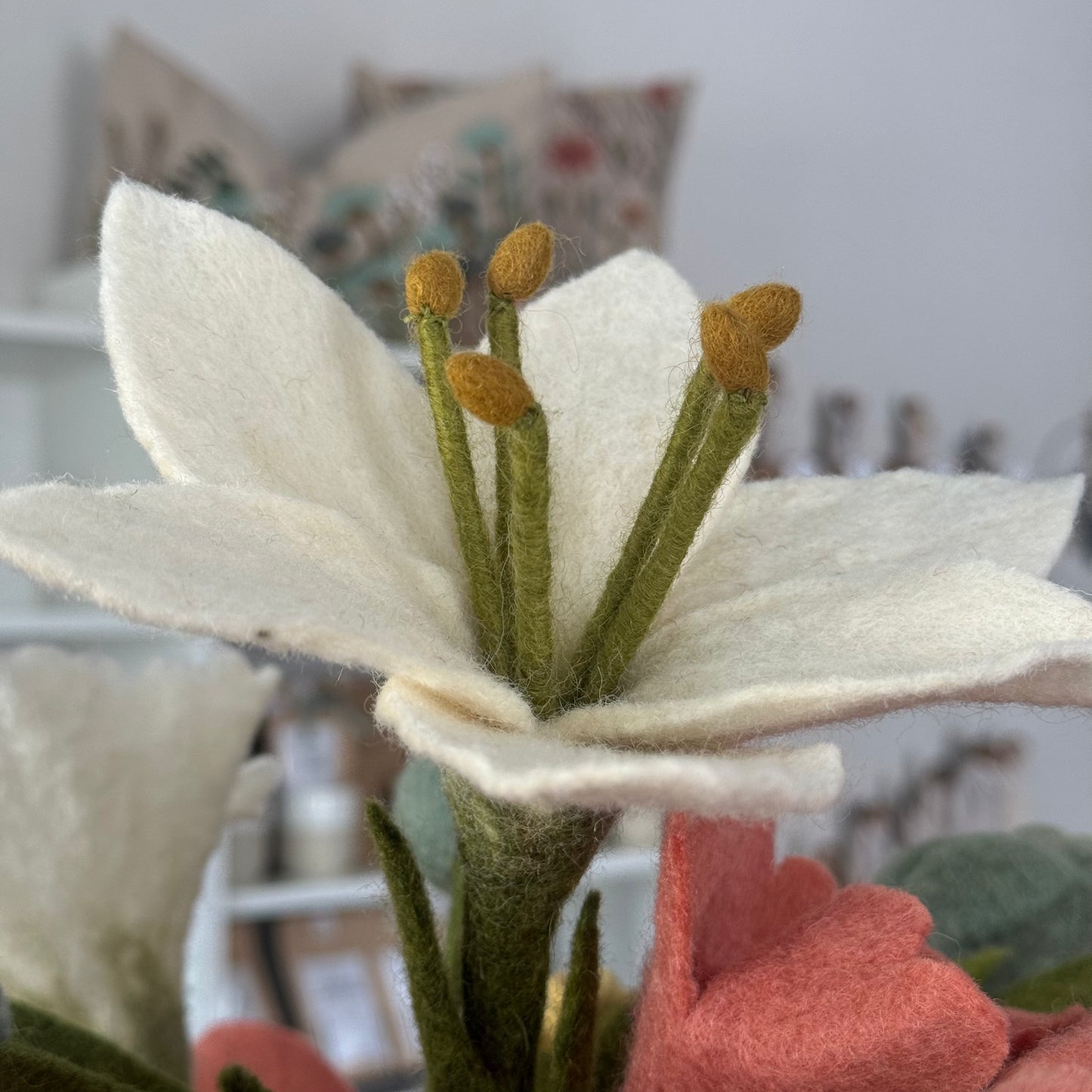 Filzblume "Lilie", weiß