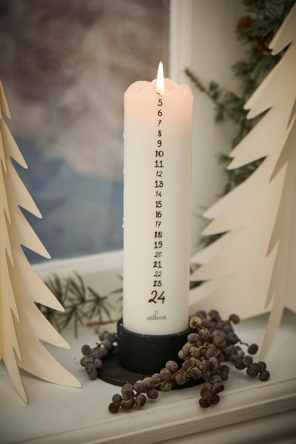 Weihnachtskerze 1-24 weiss m/dunkelgrauen Zahlen