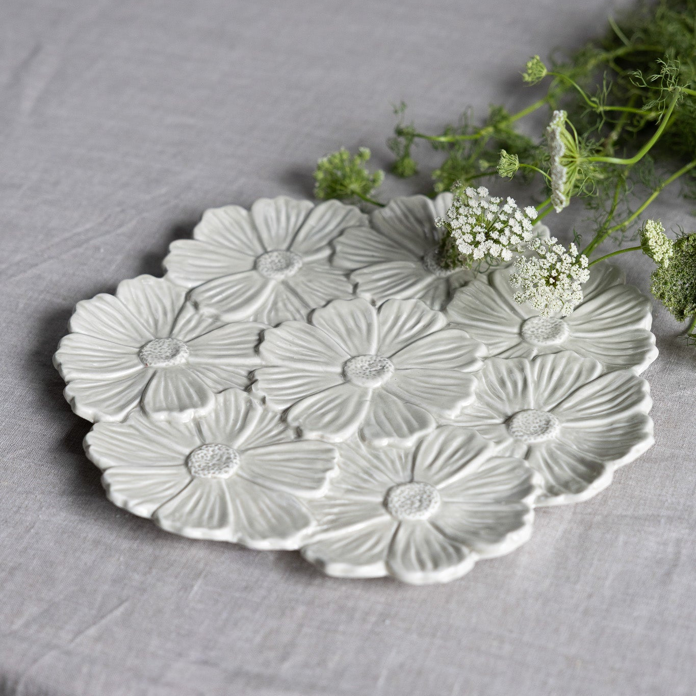 Keramikteller groß "FLOR", beige/Blumen