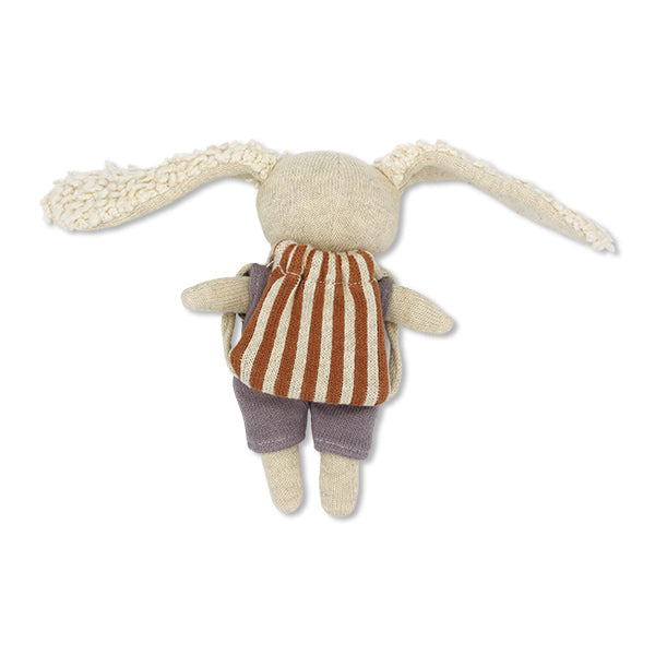 Mutmacher-Hase mit fliederfarbenem Anzug, mit Rucksack