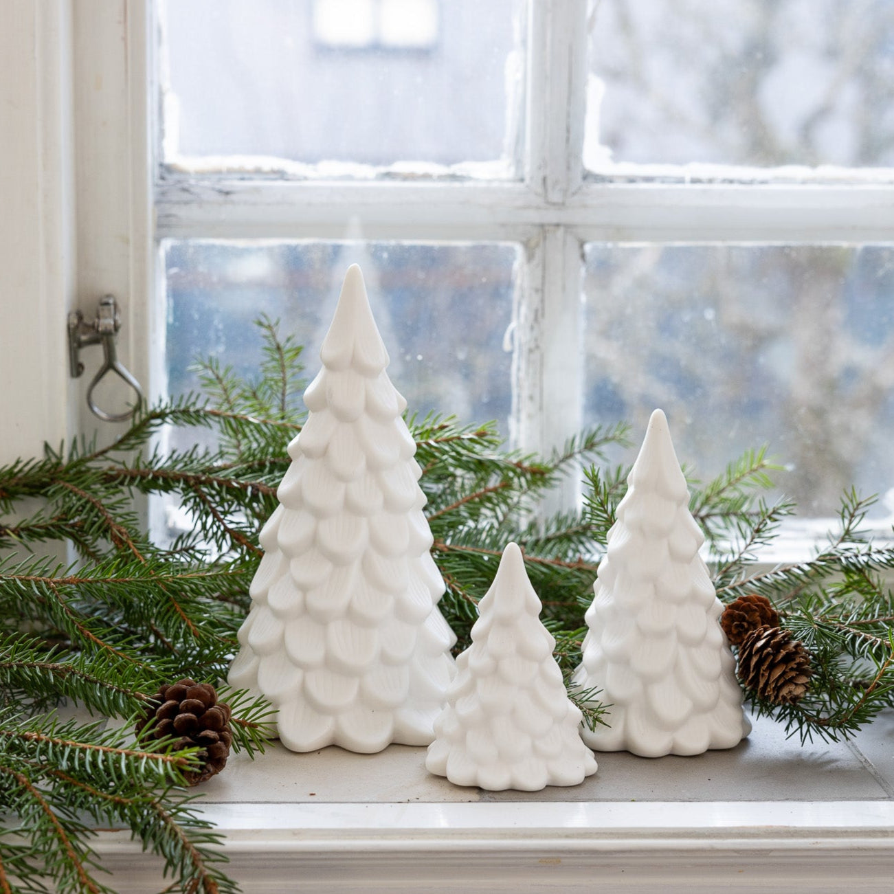 Keramikbaum "Norrskog", weiß/mittel