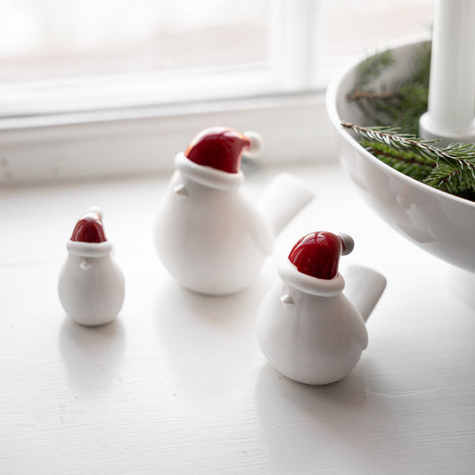 Weihnachtsvogel "Elin", mit roter Mütze