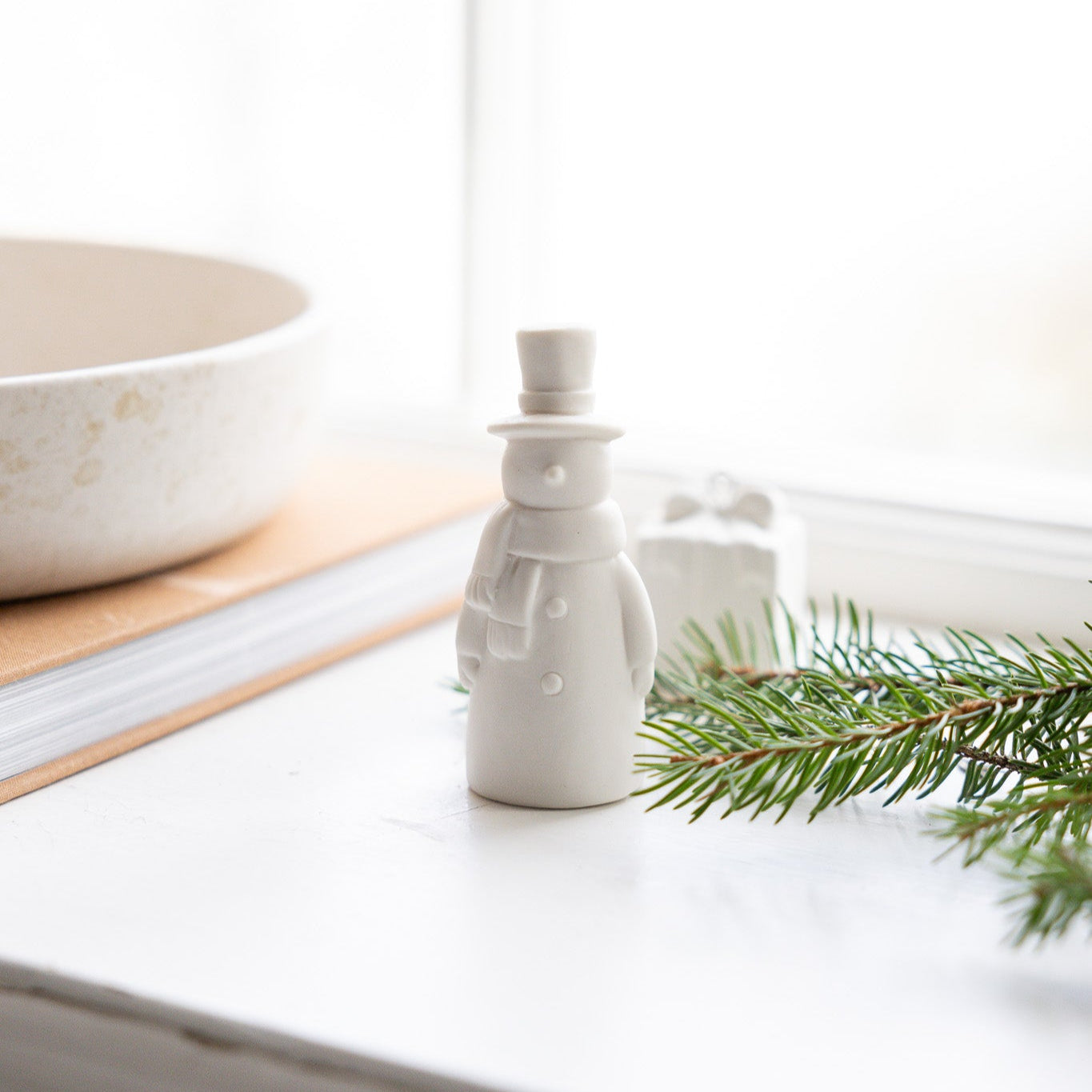 Schneemann Keramik "Rune", weiß