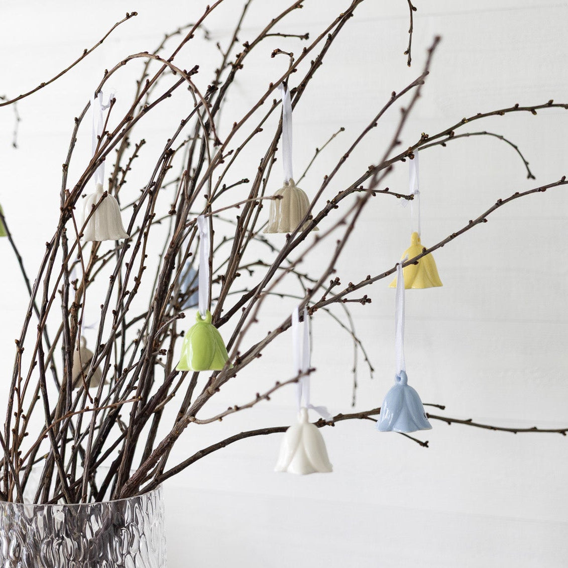 Keramikblume hängend "Blaklocka", beige