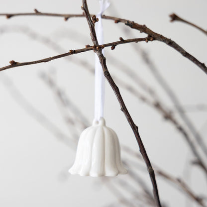Keramikblume hängend "Klocklilja", weiß