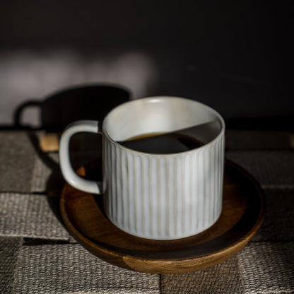 Holztablett rund, 16,5x2,5 cm