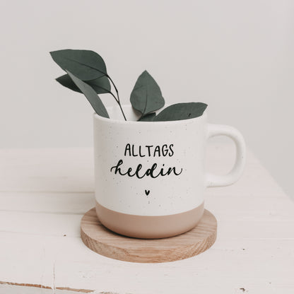 Keramikhäferl "Alltagsheldin" handbeschrieben