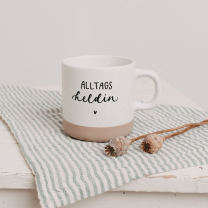 Keramikhäferl "Alltagsheldin" handbeschrieben