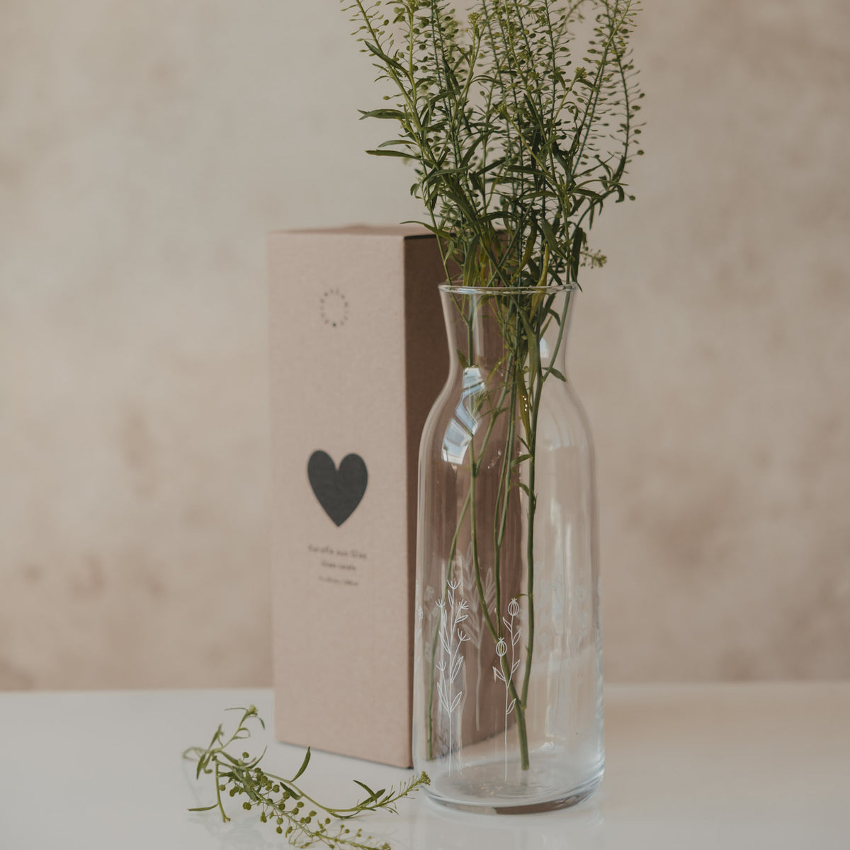 Glaskaraffe "Blumen", weiß