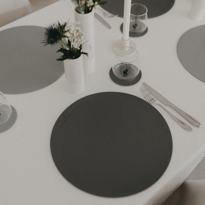 Wendbares Platzset "Wie schön", grau